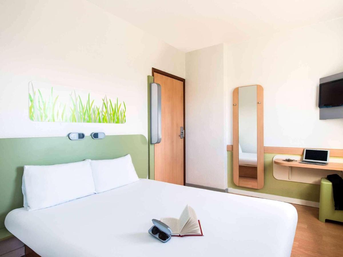 Ibis Budget Leeds Centre Crown Point Road Eksteriør billede