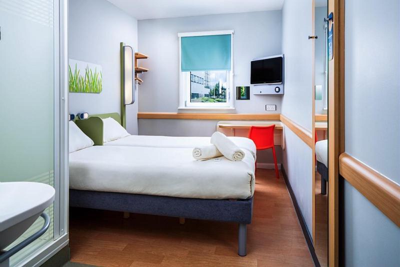 Ibis Budget Leeds Centre Crown Point Road Eksteriør billede