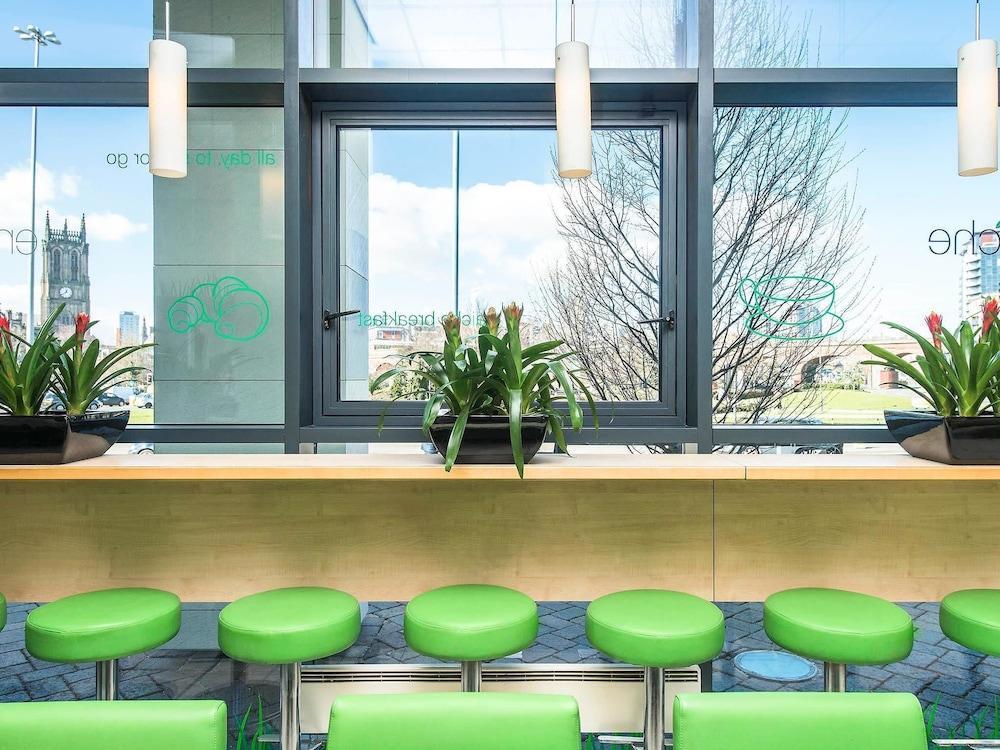 Ibis Budget Leeds Centre Crown Point Road Eksteriør billede